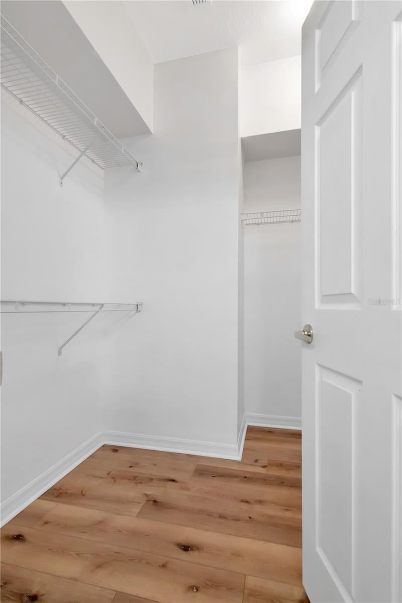 GROVES PH 04 - Residential