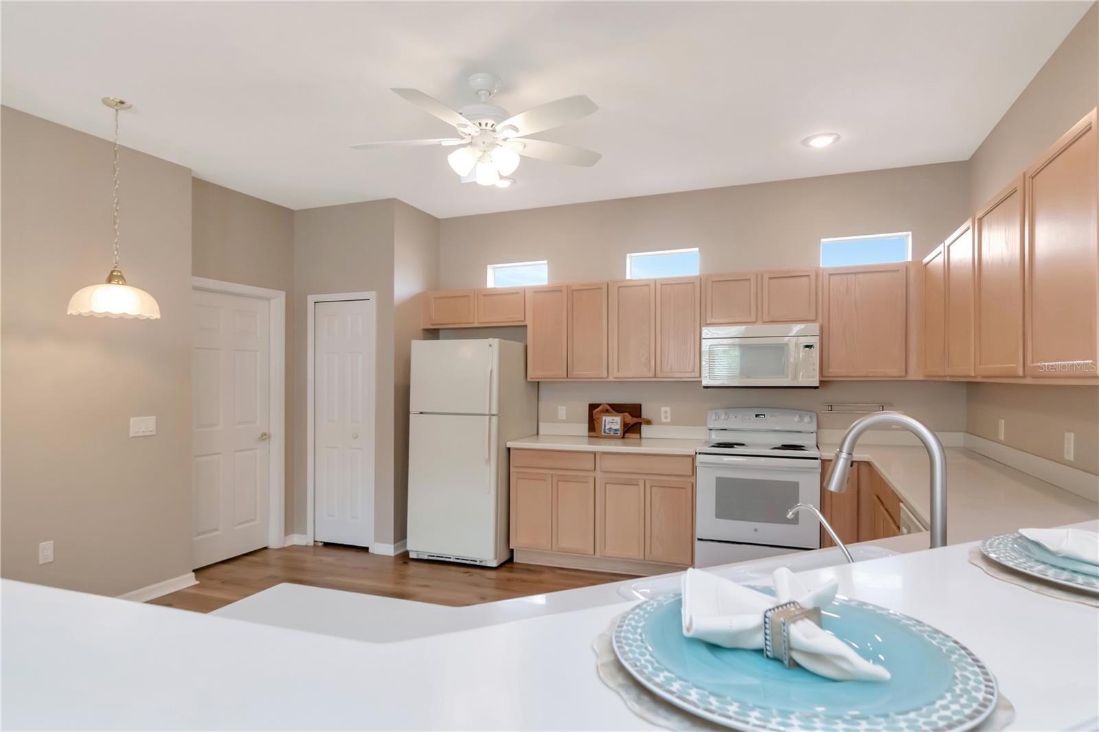 GROVES PH 04 - Residential