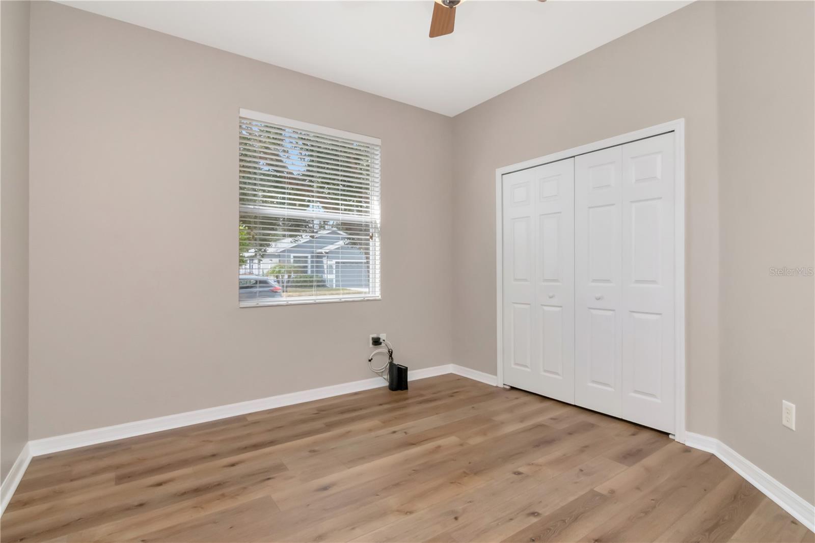 GROVES PH 04 - Residential