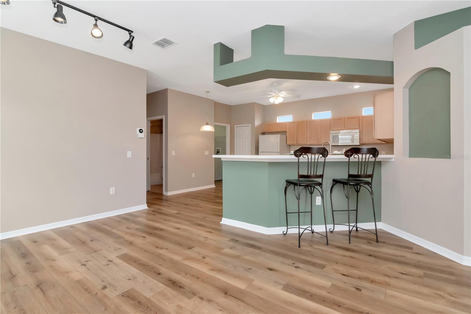 GROVES PH 04 - Residential