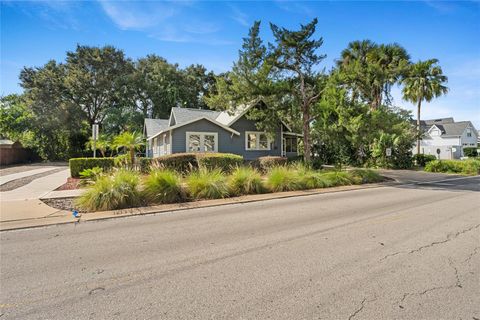 Photo of 272 W Warren Avenue, Longwood, FL 32750 (MLS # O6354921)