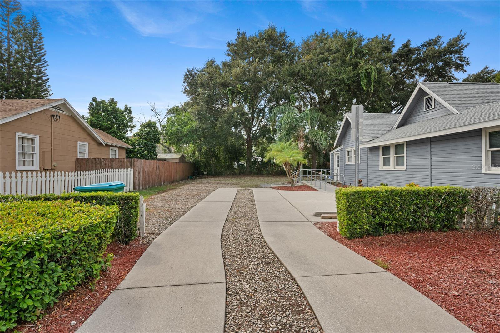 LONGWOOD - Residential