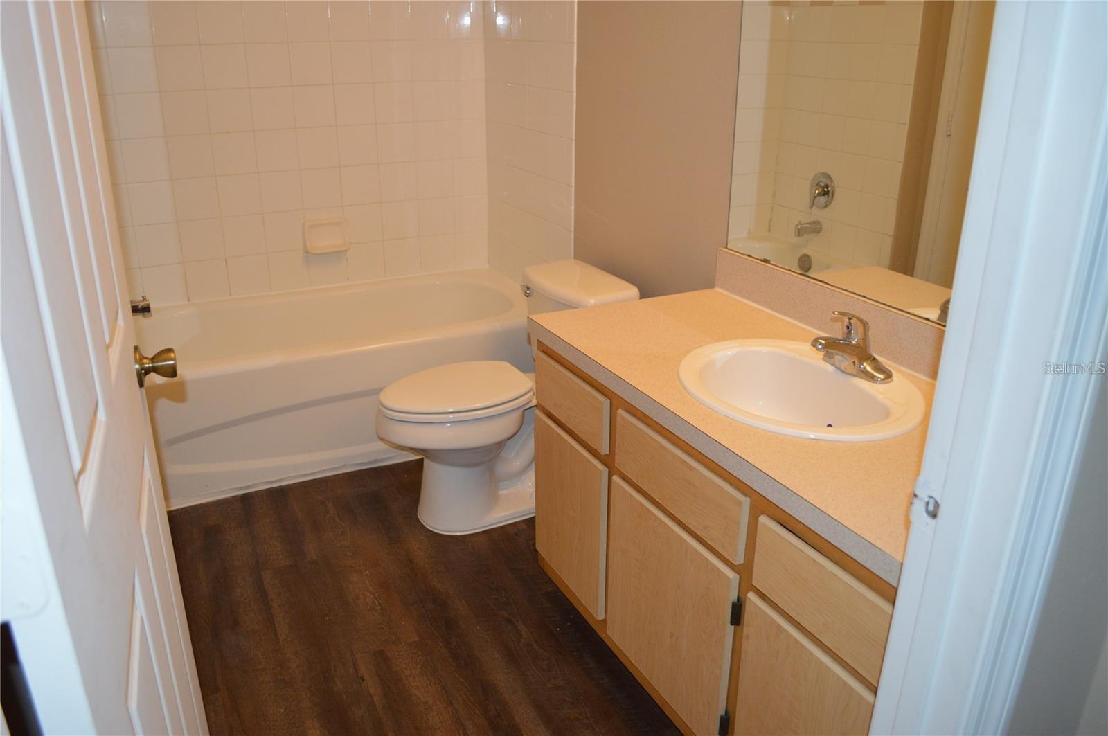 COURTNEY LANDING - Residential Lease