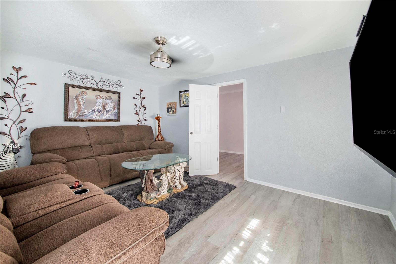 DUNDEE - Commercial Sale