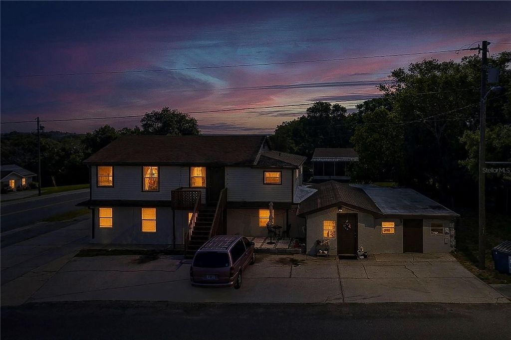 Photo of 402 E Main Street, Dundee, FL 33838 (MLS # P4938541)