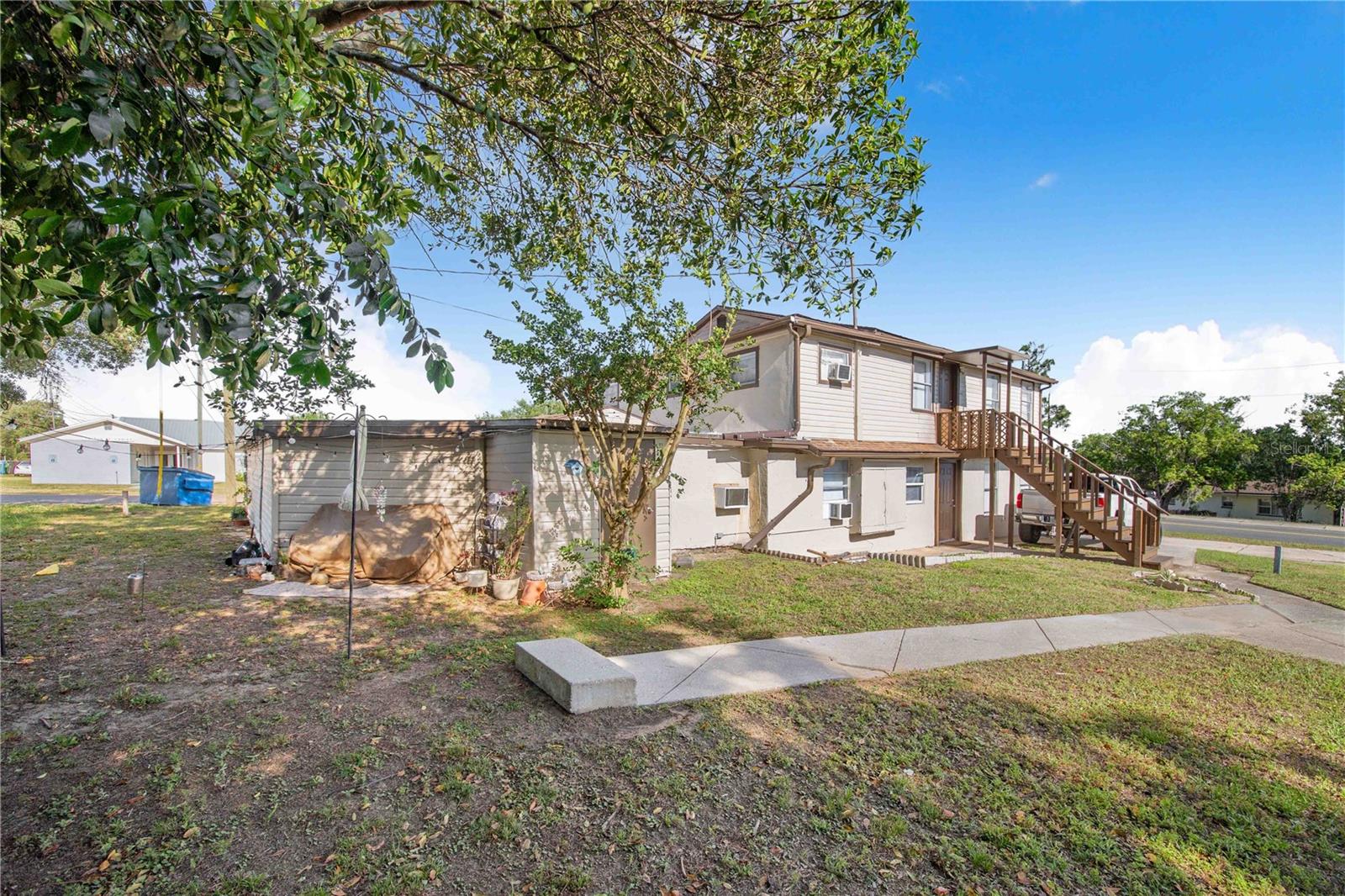 DUNDEE - Commercial Sale