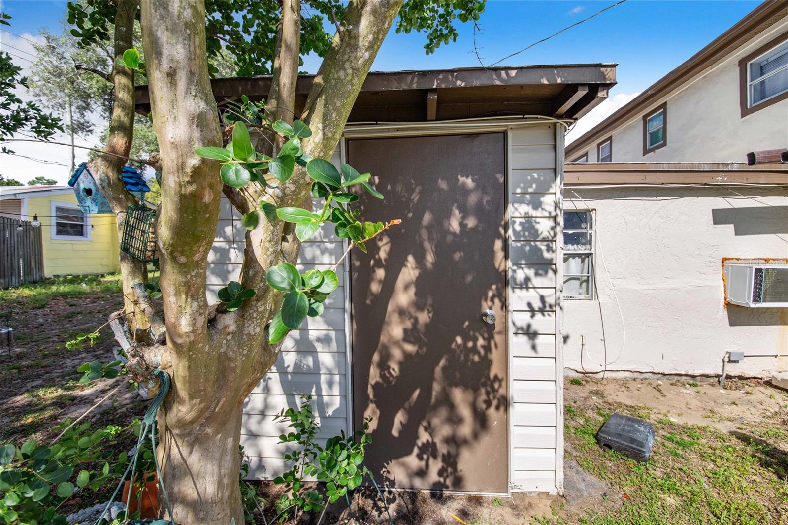 DUNDEE - Commercial Sale