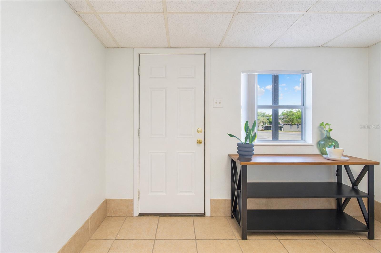 DUNDEE - Commercial Sale