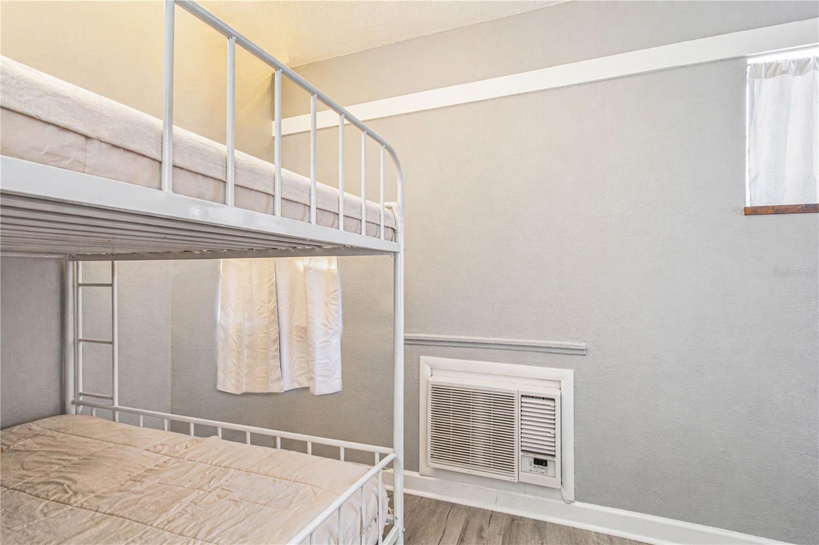 DUNDEE - Commercial Sale