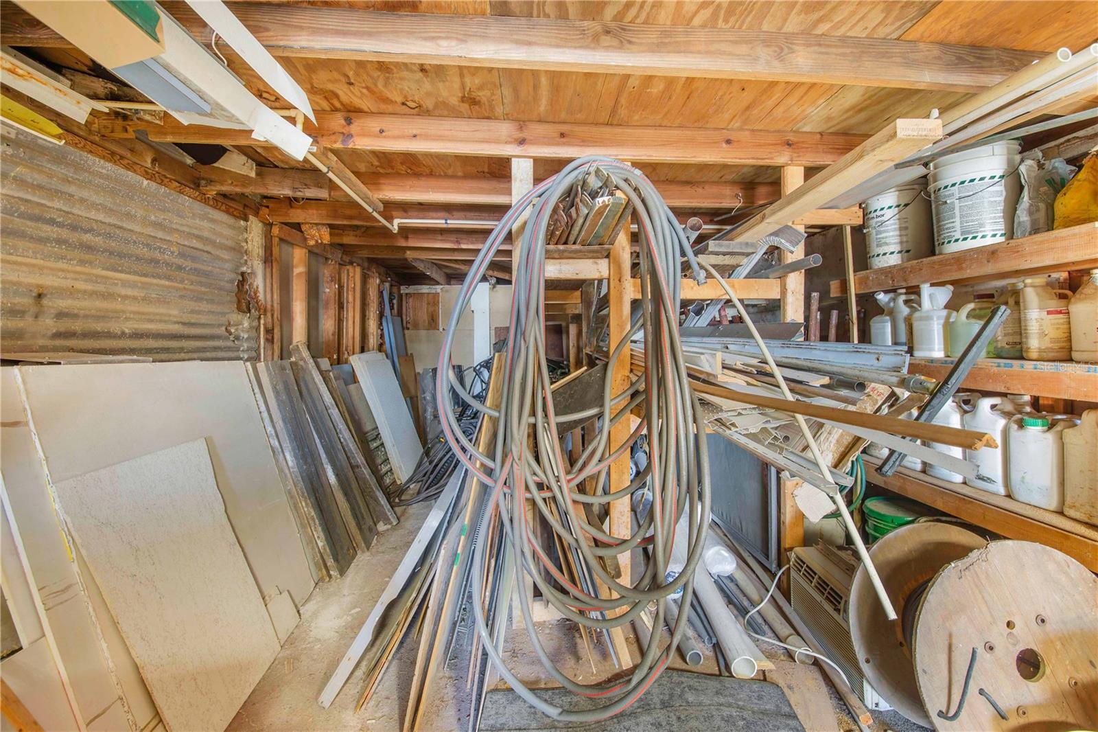 DUNDEE - Commercial Sale