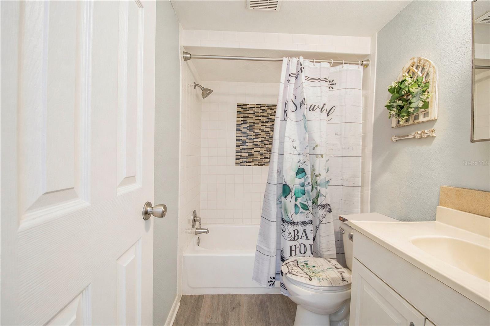 DUNDEE - Commercial Sale