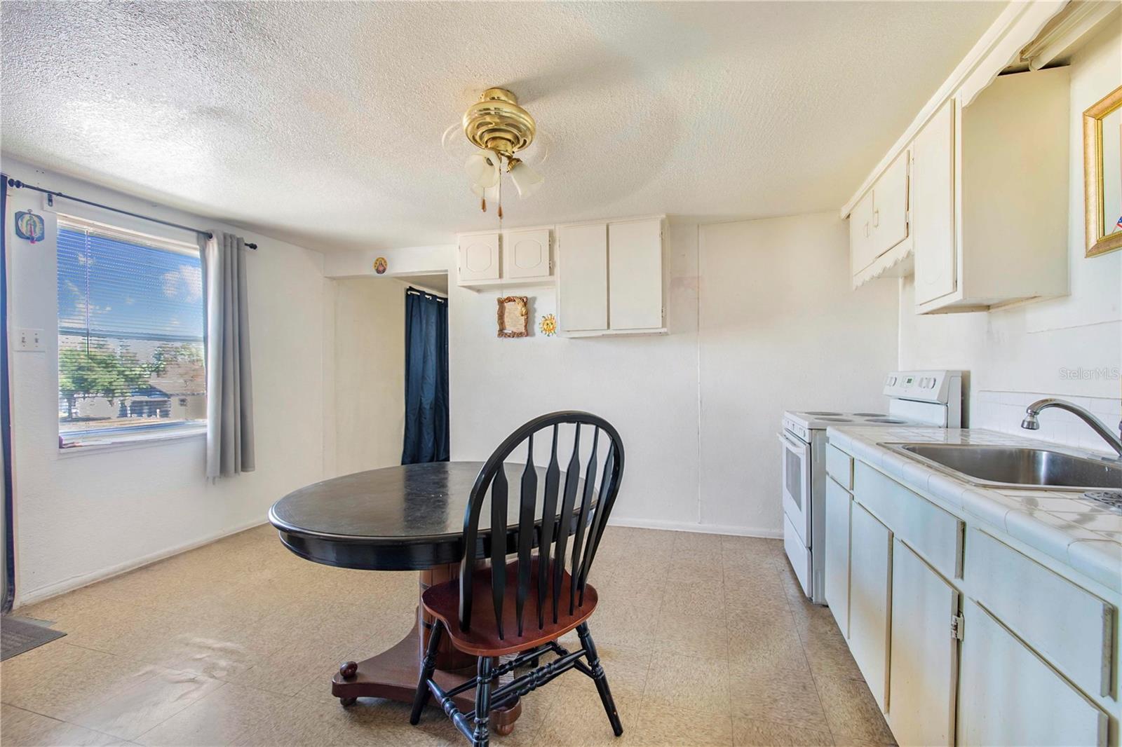 DUNDEE - Commercial Sale