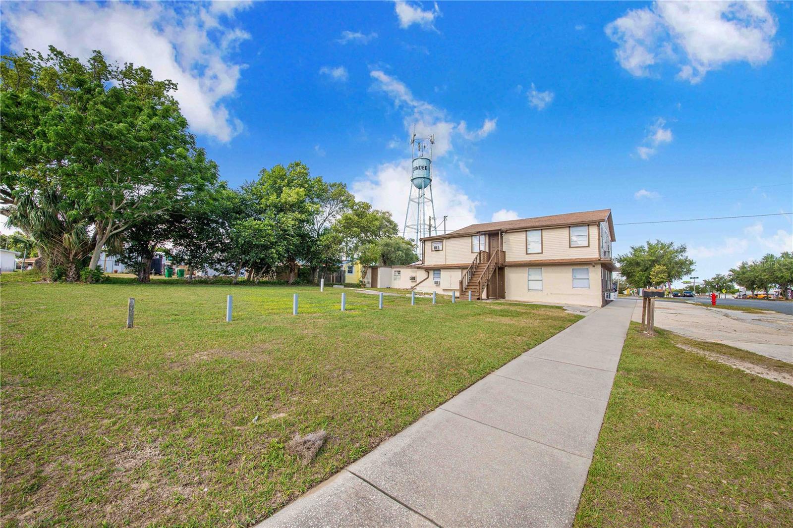 DUNDEE - Commercial Sale