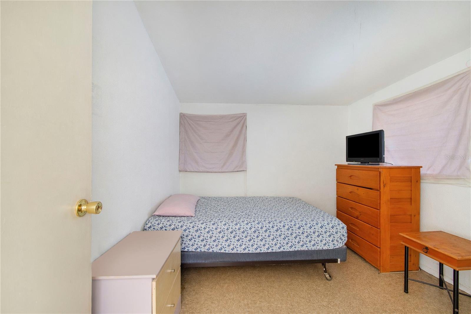 DUNDEE - Commercial Sale