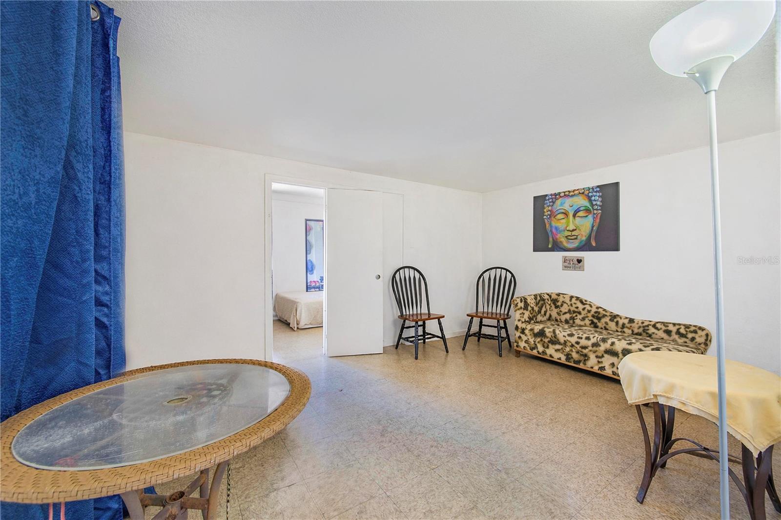 DUNDEE - Commercial Sale