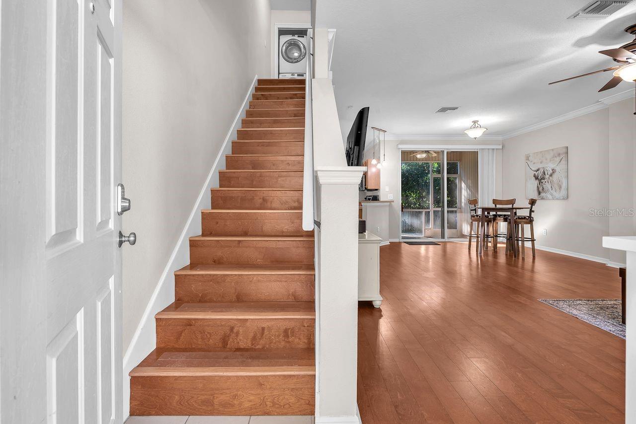 OAK VALLEY TWNHMS - Residential Lease