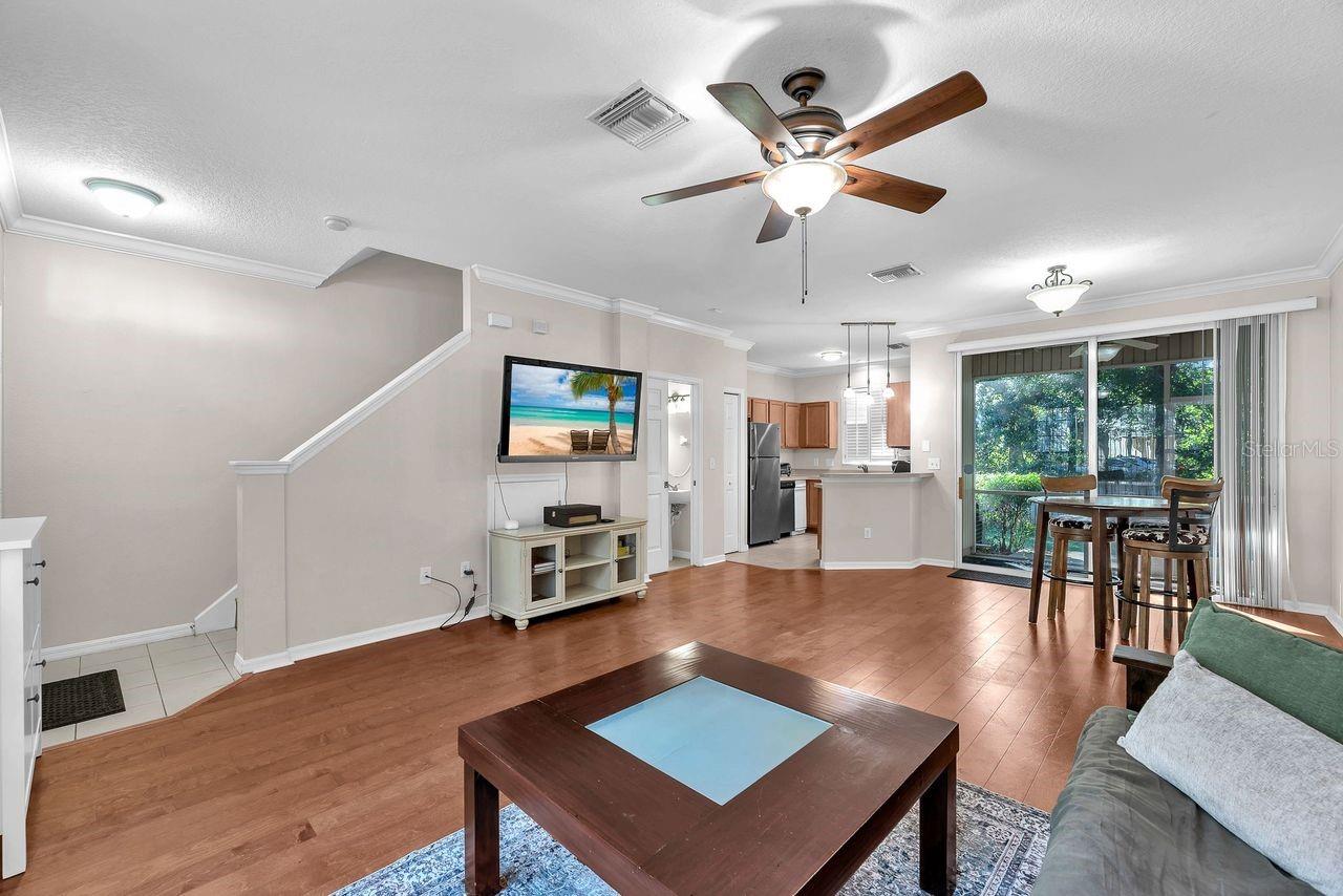 OAK VALLEY TWNHMS - Residential Lease