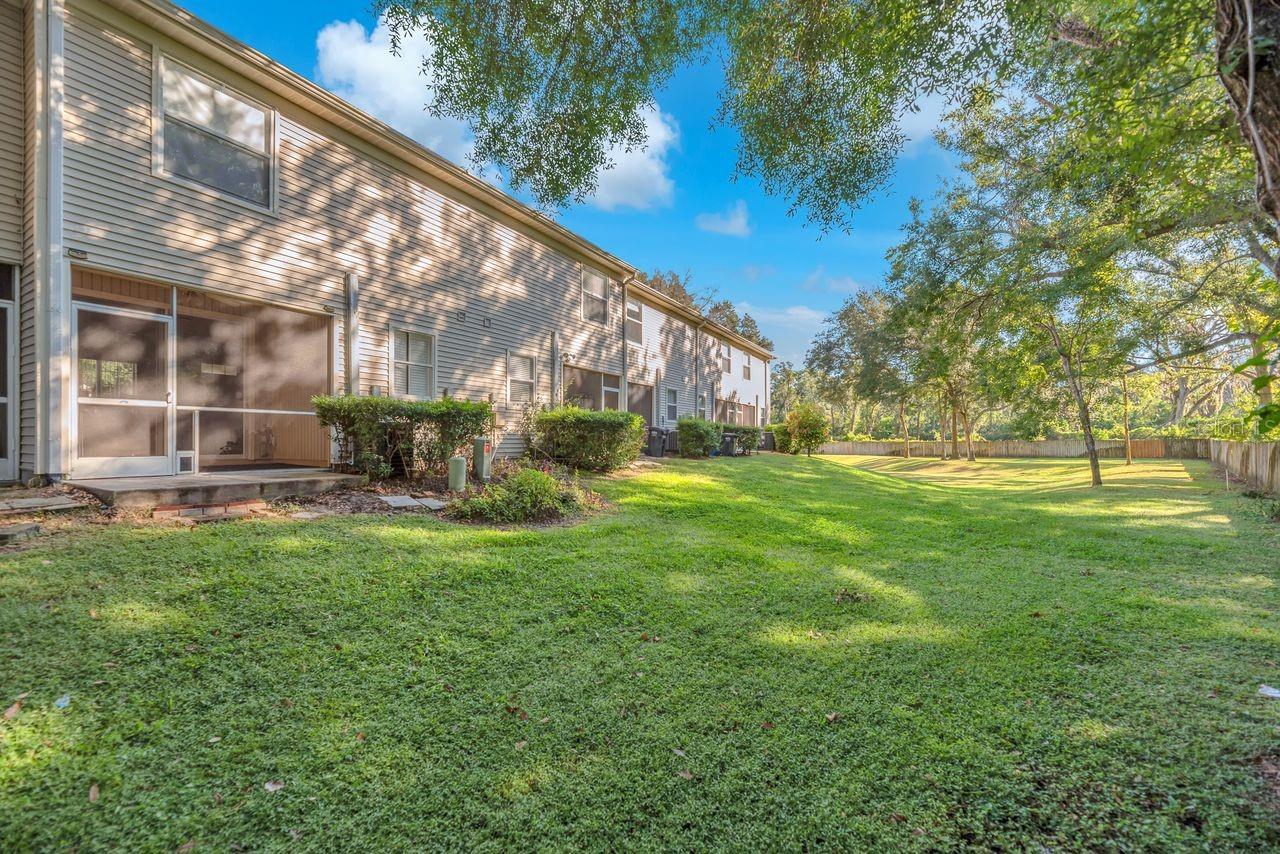 OAK VALLEY TWNHMS - Residential Lease