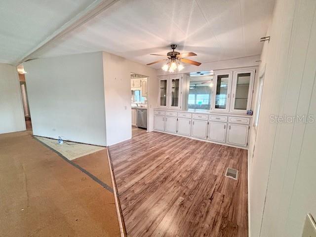 HAWTHORNE AT LEESBURG A COOP - Residential
