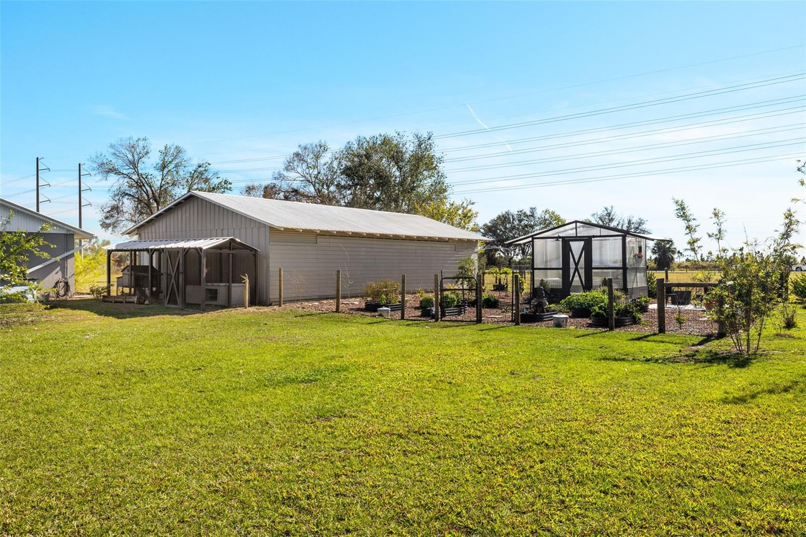 2222 SE MCCLELLAND DRIVE