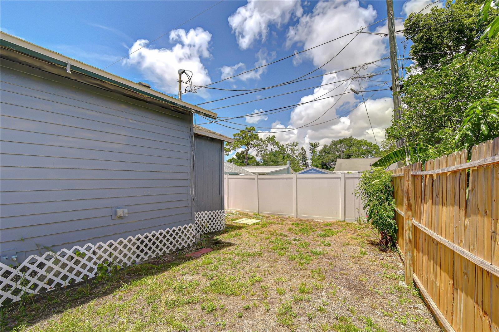 ROMEO HEIGHTS - Residential