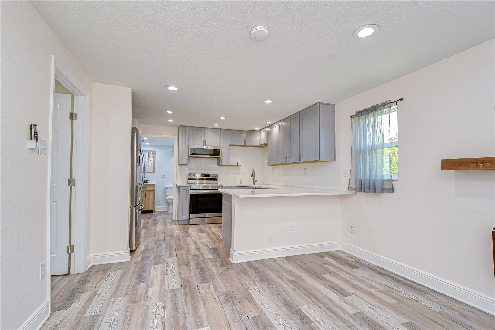 ROMEO HEIGHTS - Residential