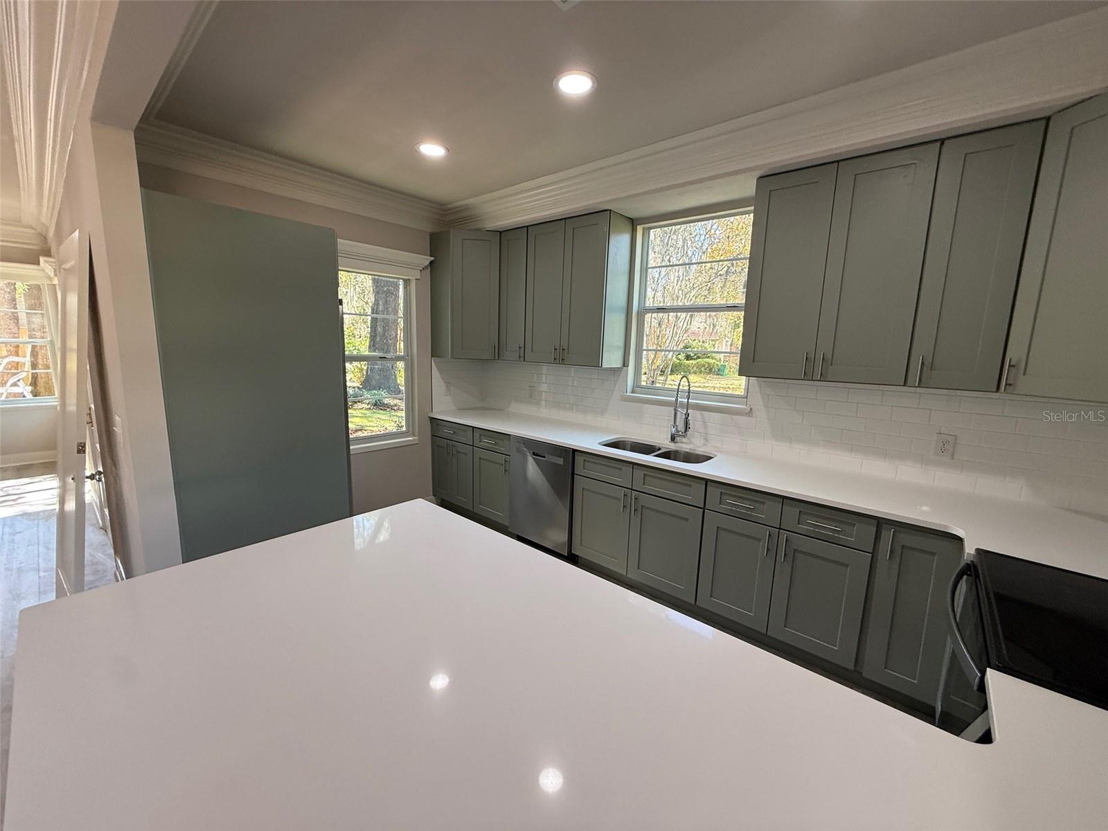 ELLIOT & LENGLE ADDN-HIGHLAND HEIGHTS - Residential