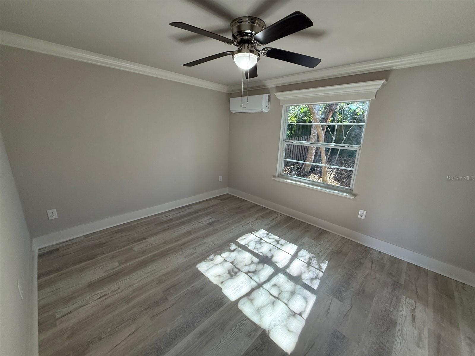 ELLIOT & LENGLE ADDN-HIGHLAND HEIGHTS - Residential