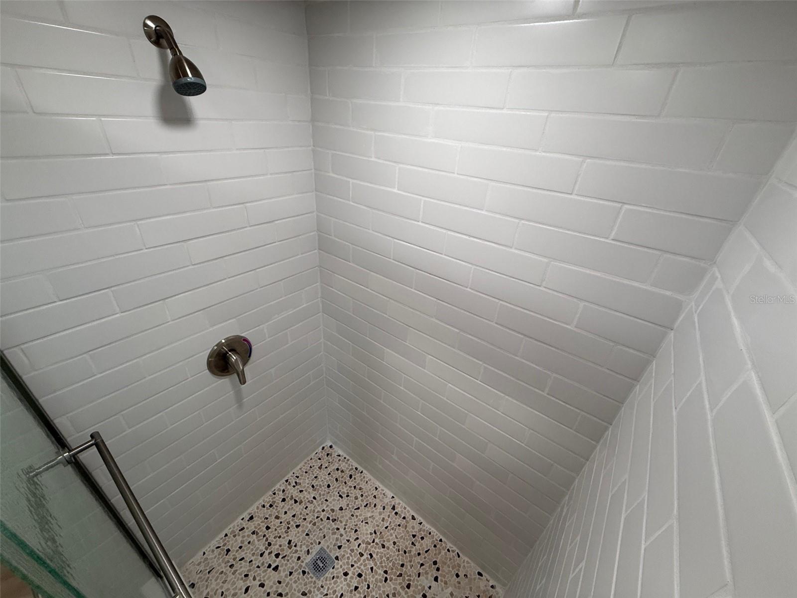 ELLIOT & LENGLE ADDN-HIGHLAND HEIGHTS - Residential