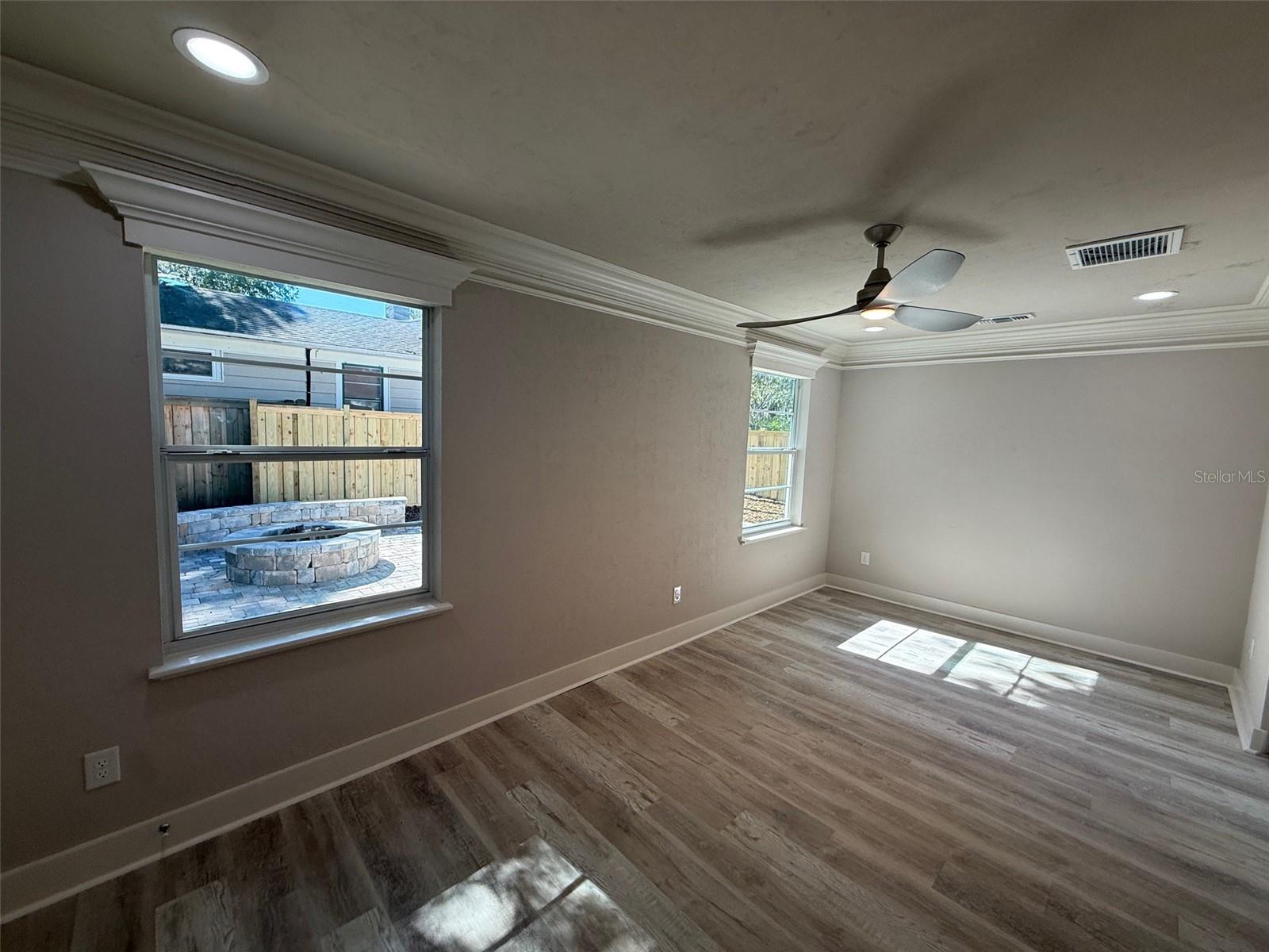 ELLIOT & LENGLE ADDN-HIGHLAND HEIGHTS - Residential