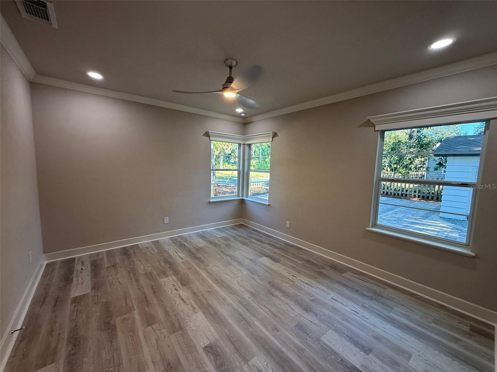 ELLIOT & LENGLE ADDN-HIGHLAND HEIGHTS - Residential