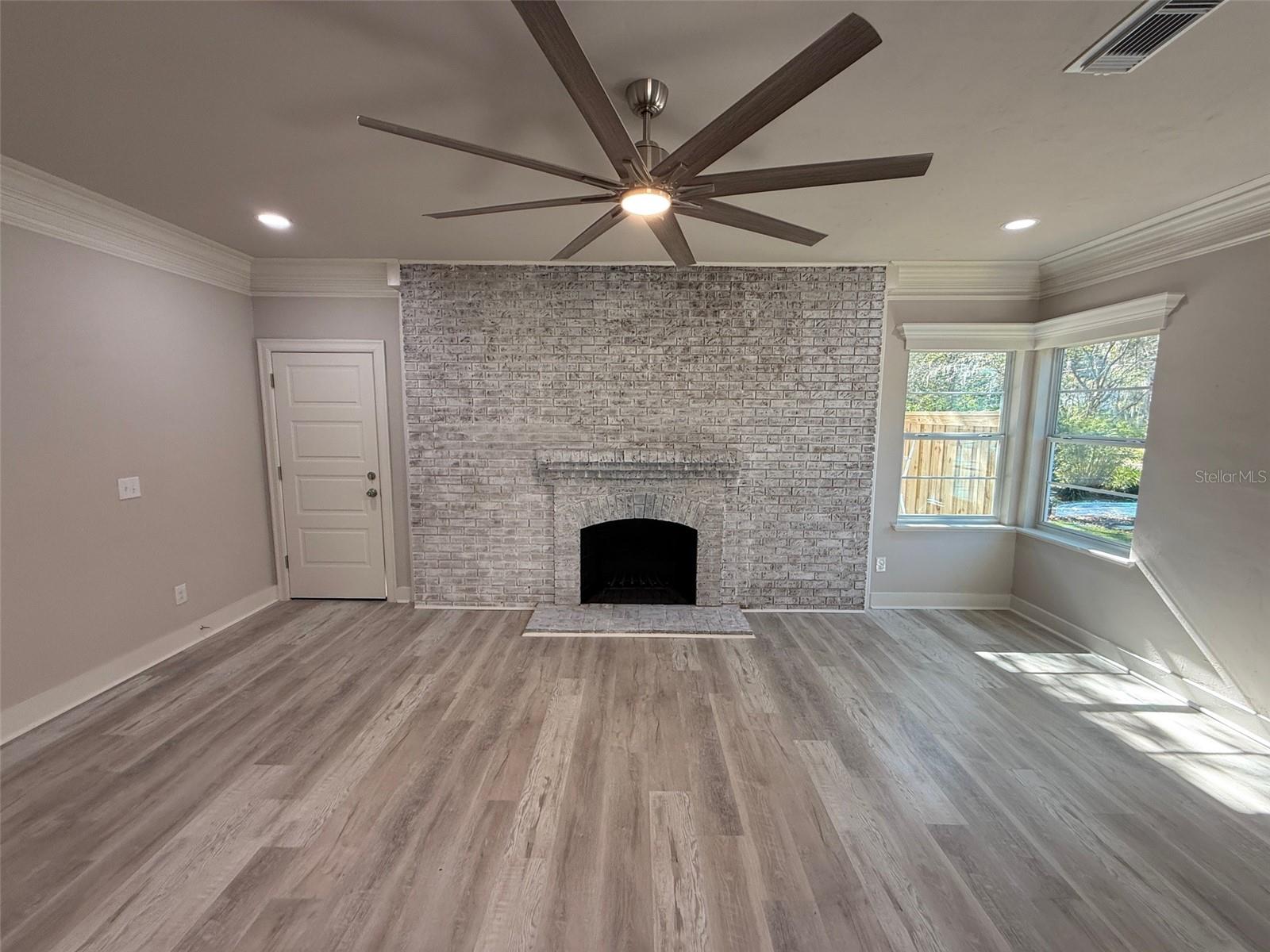 ELLIOT & LENGLE ADDN-HIGHLAND HEIGHTS - Residential