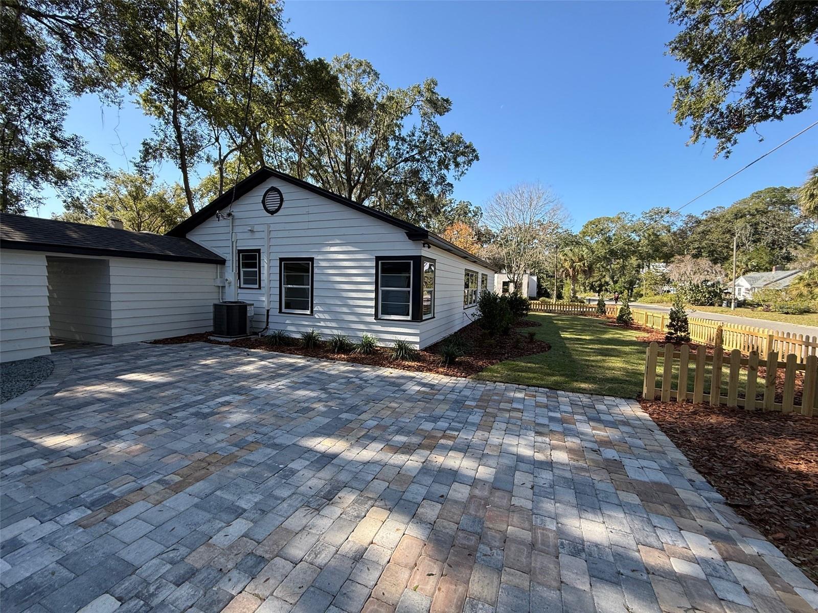 ELLIOT & LENGLE ADDN-HIGHLAND HEIGHTS - Residential