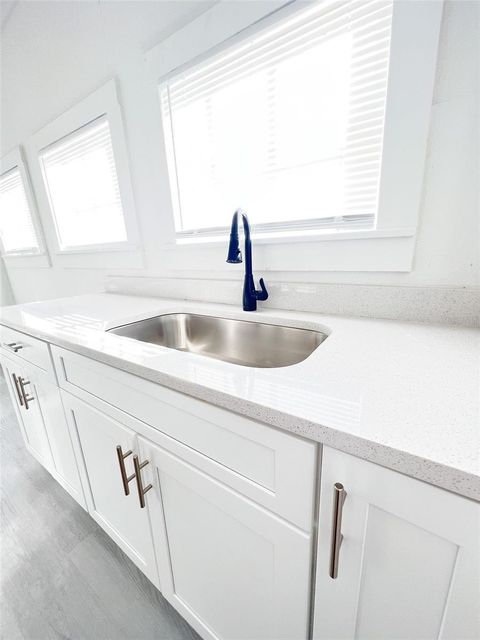 Tiny photo for 205 S Grove Street, Eustis, FL 32726 (MLS # O6367864)