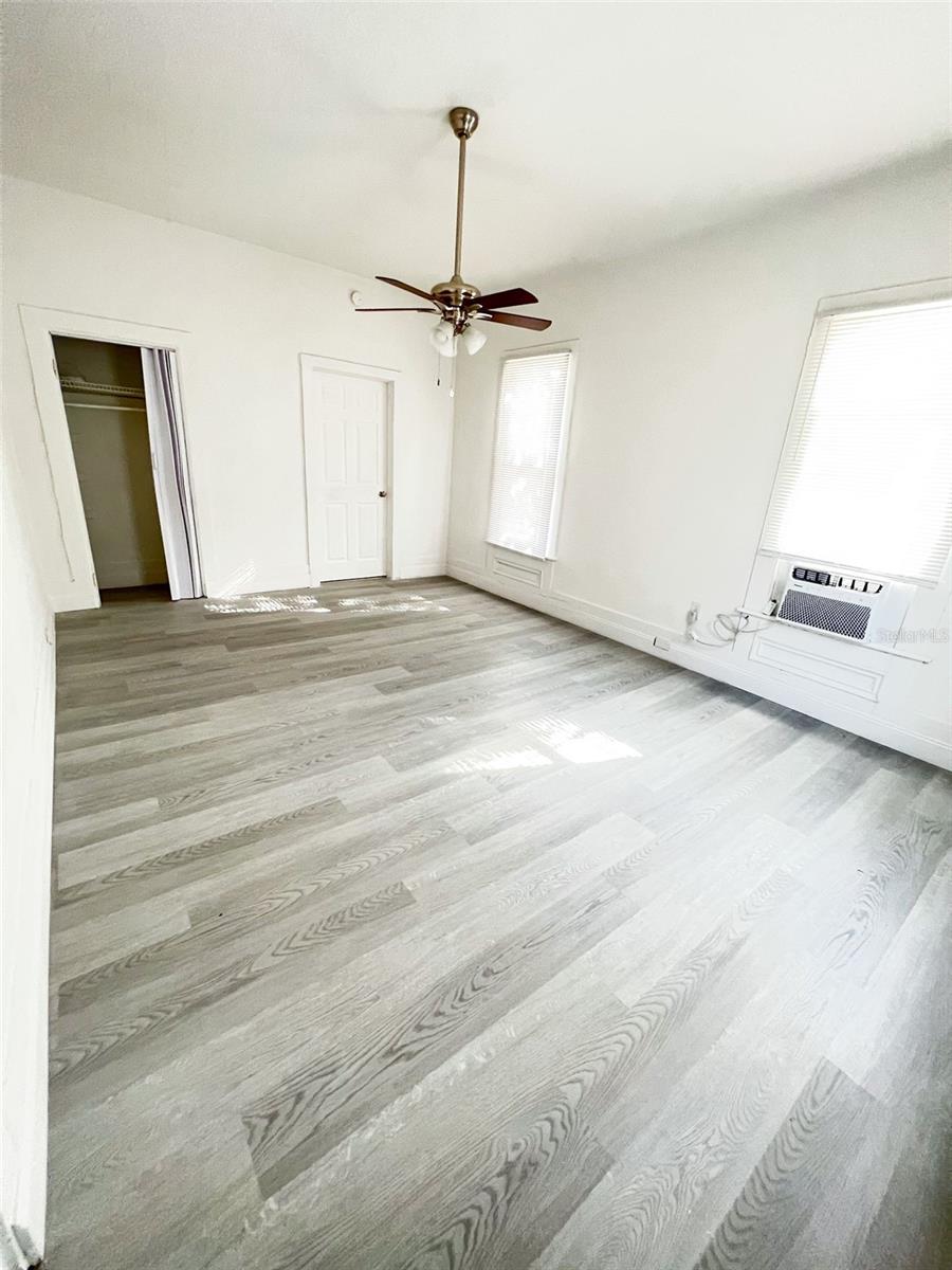 EUSTIS - Commercial Sale