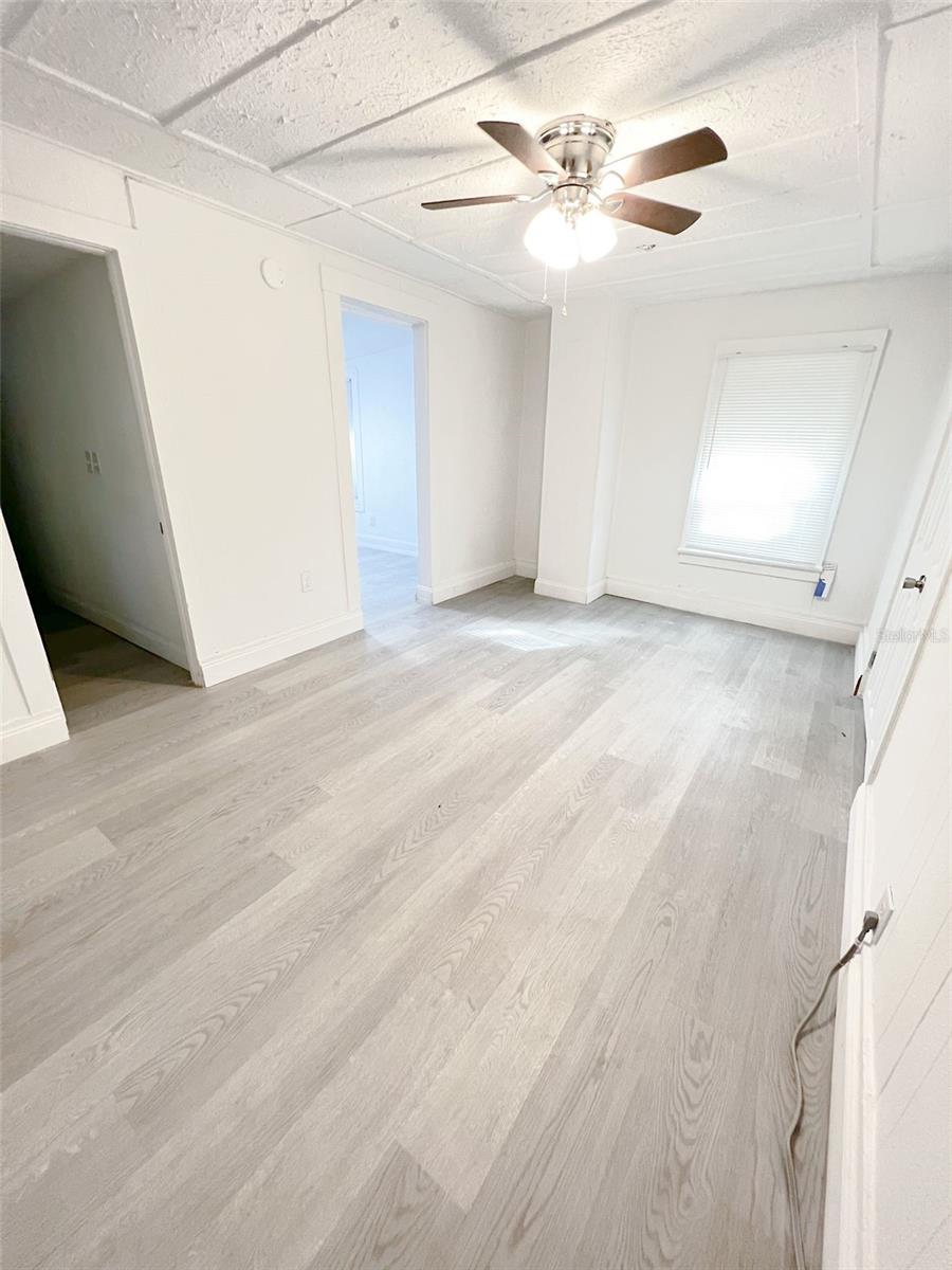 EUSTIS - Commercial Sale