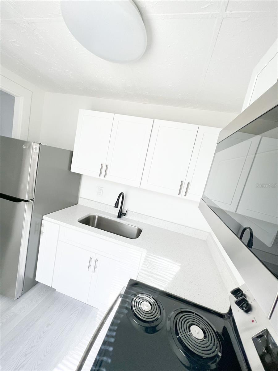 EUSTIS - Commercial Sale