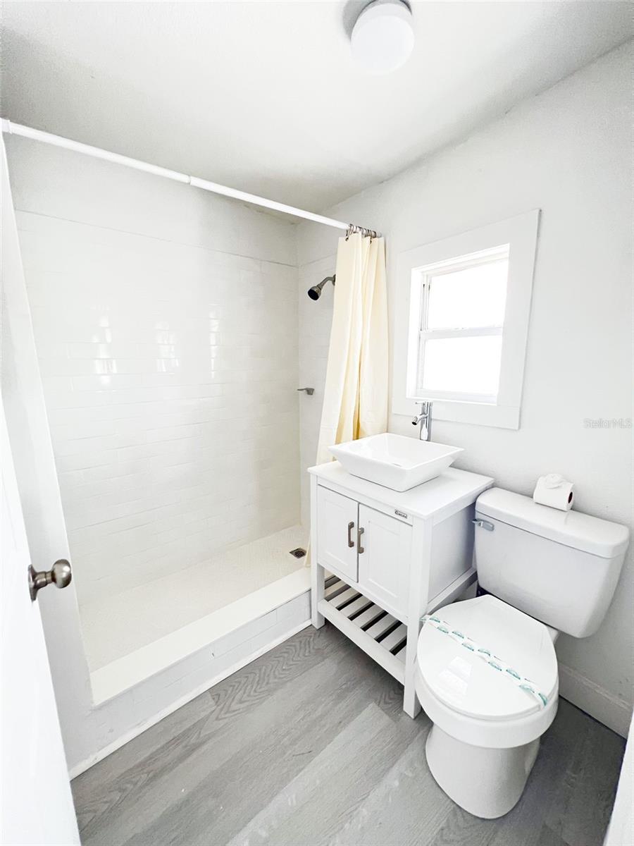 EUSTIS - Commercial Sale