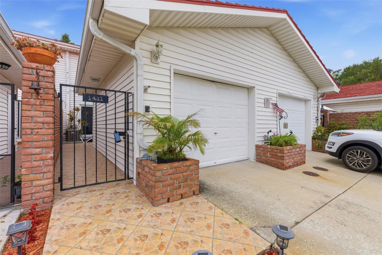 1411 WATER VIEW DRIVE W