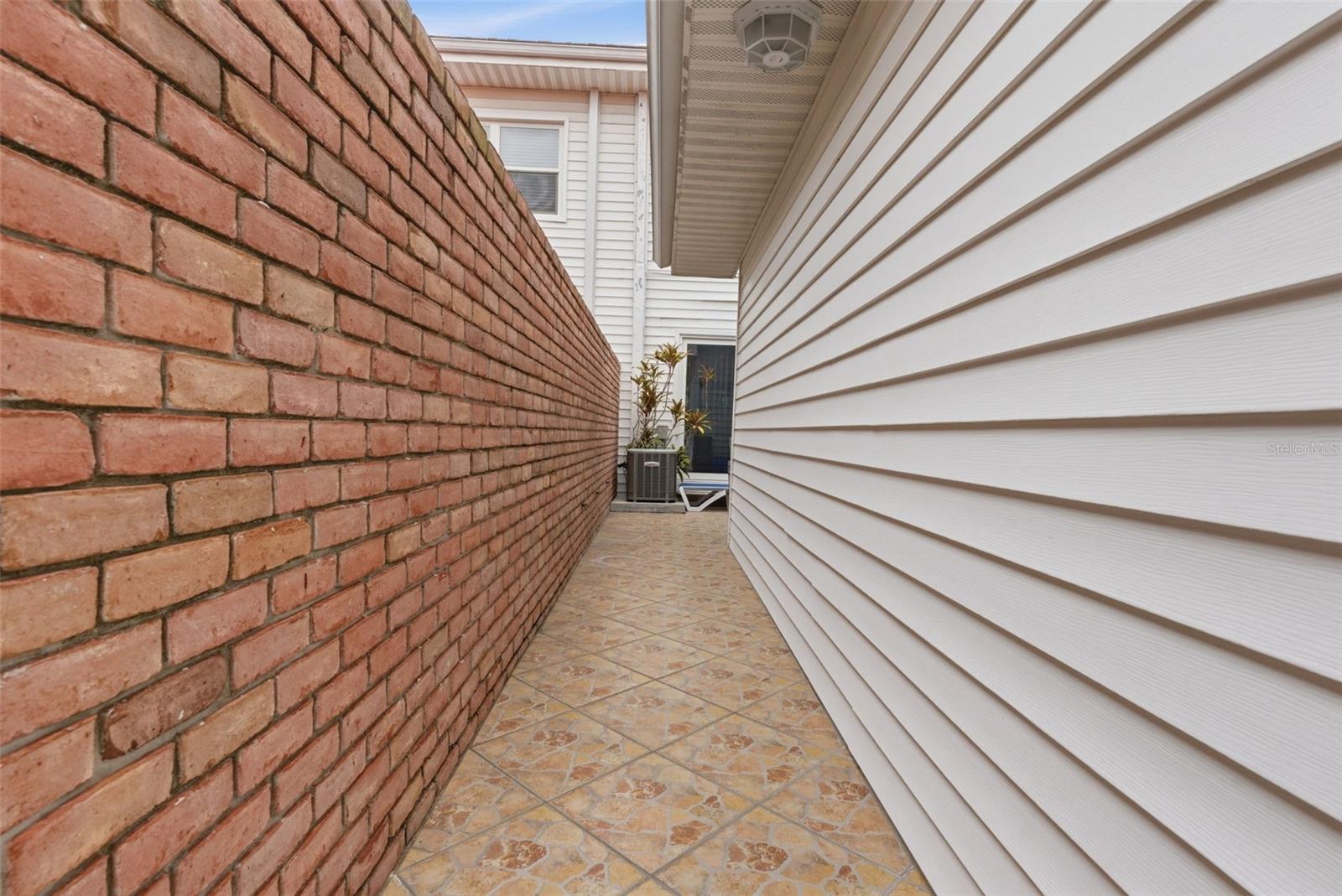 1411 WATER VIEW DRIVE W