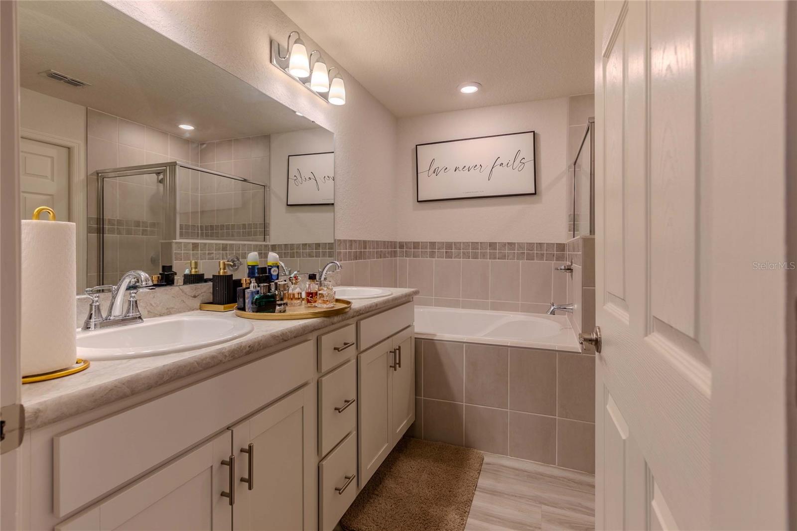 CHAPEL CRK VLGS 7 & 8 PH 1-3 - Residential