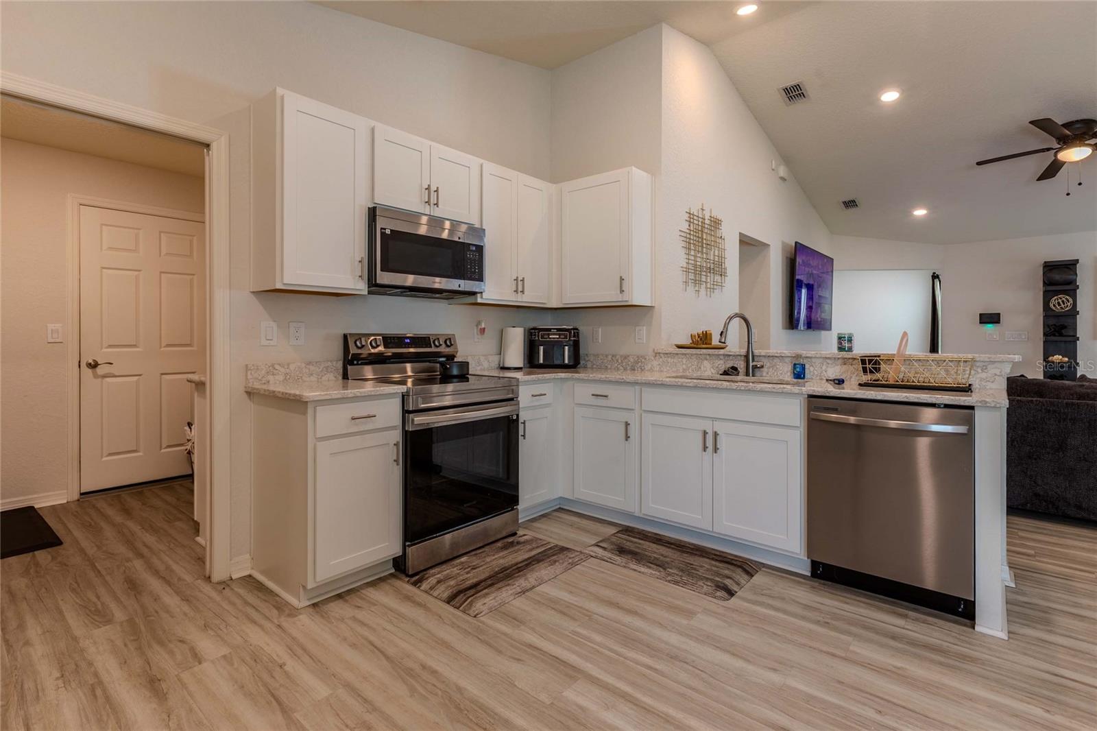 CHAPEL CRK VLGS 7 & 8 PH 1-3 - Residential