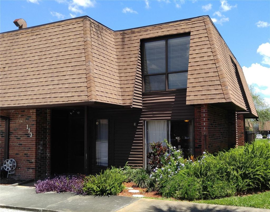 Photo of 1836 N Crystal Lake Drive #113, Lakeland, FL 33801 (MLS # L4959075)