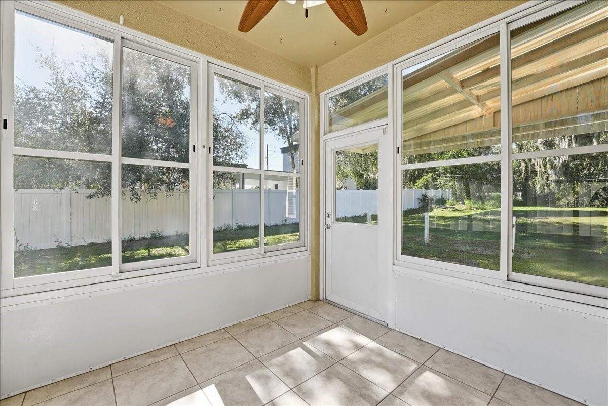 ACREAGE & UNREC - Residential Lease