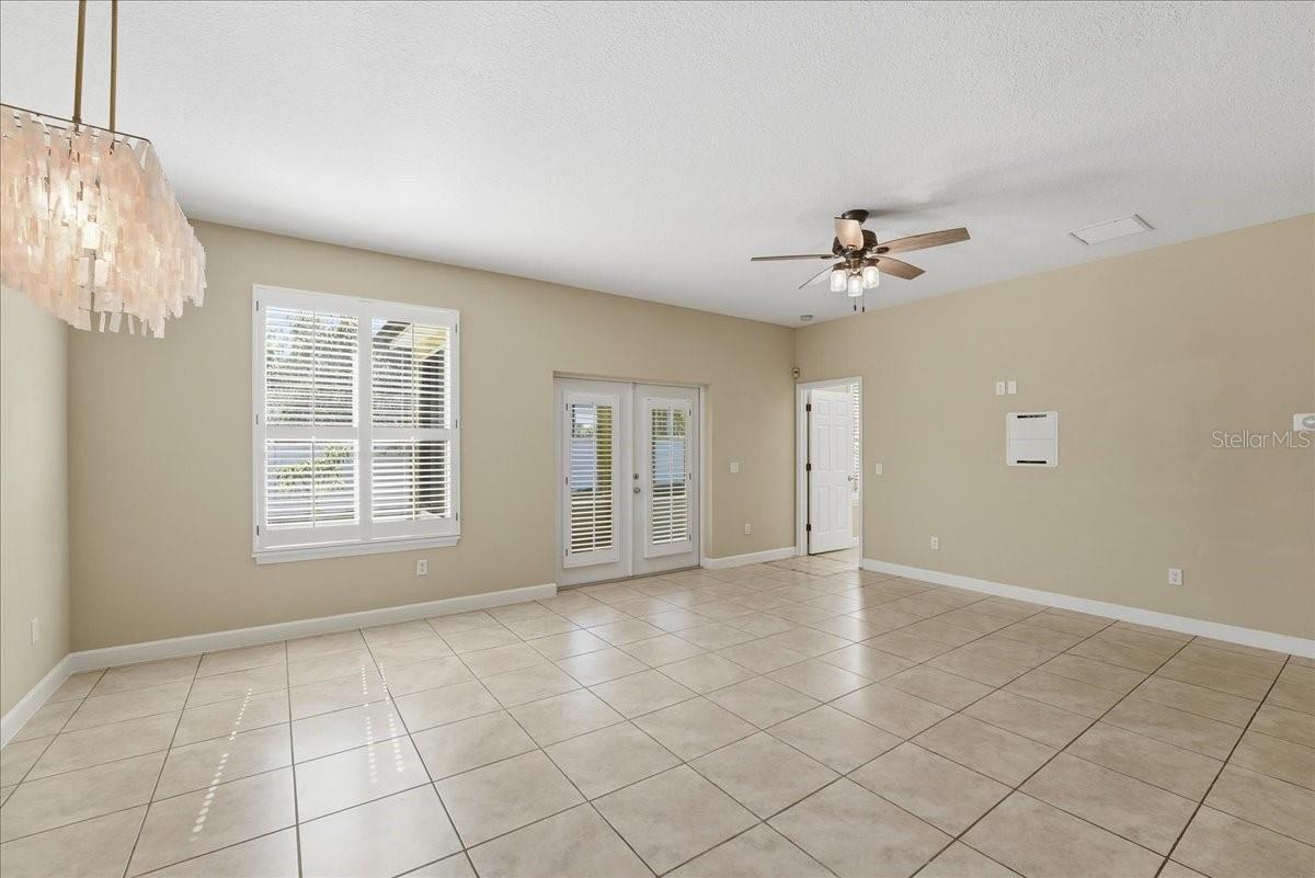 ACREAGE & UNREC - Residential Lease