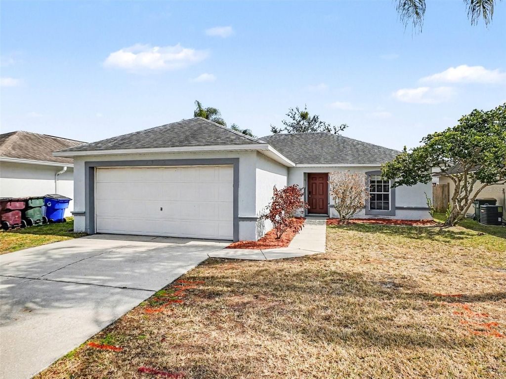 Photo of 2942 W Cialella Pass, Saint Cloud, FL 34772 (MLS # O6380875)