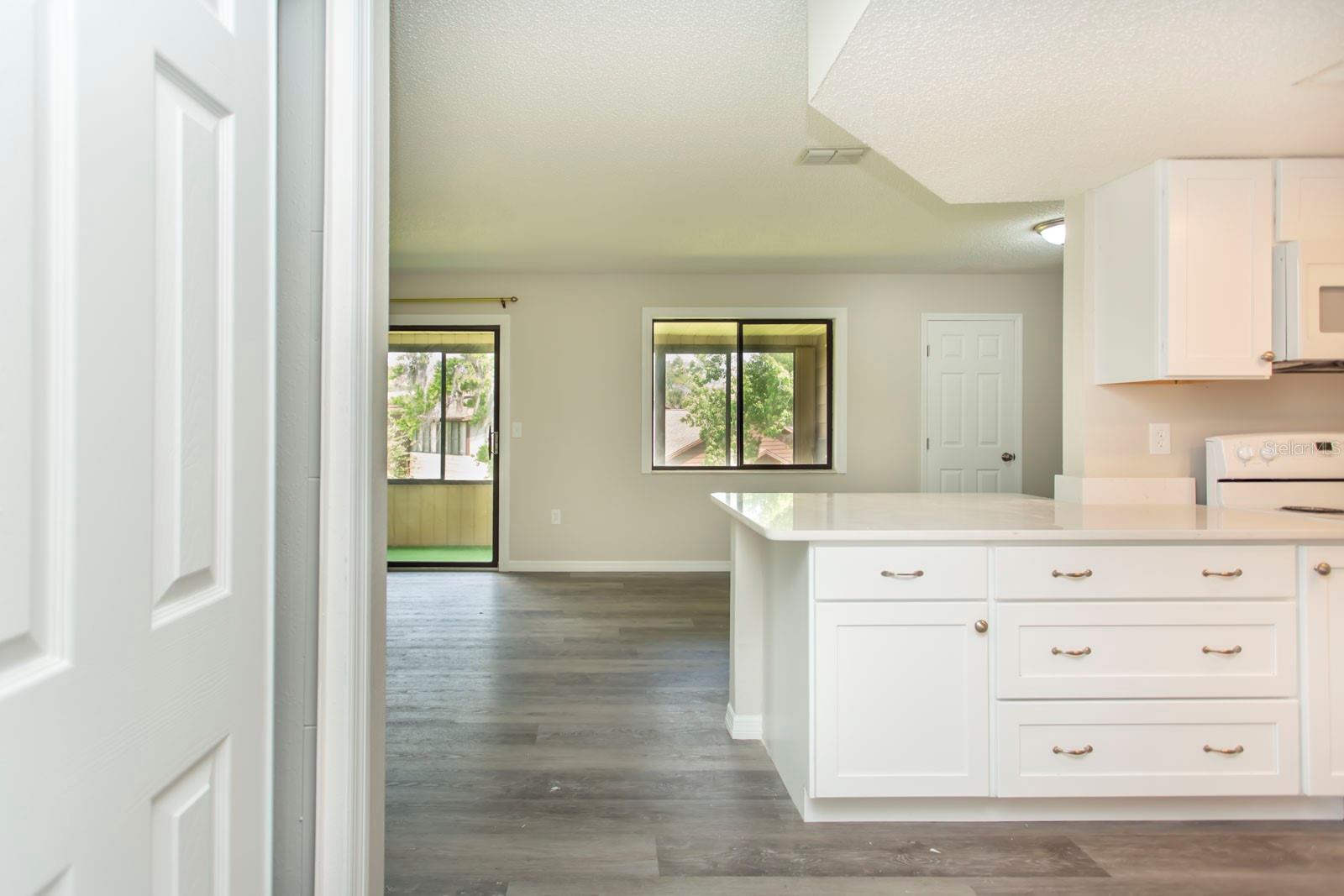 FAIRWAYS/SILVER SHORES CONDO 07 - Residential