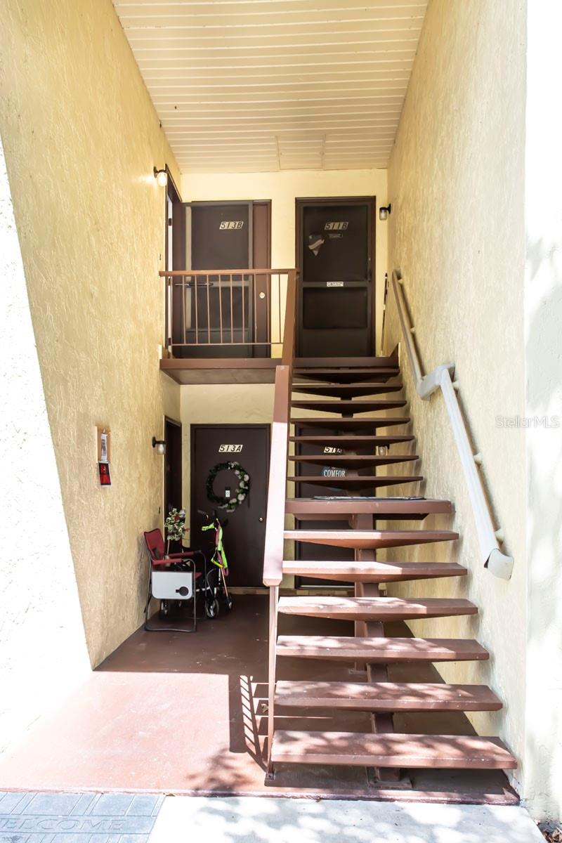 513 FAIRWAYS CIRCLE B