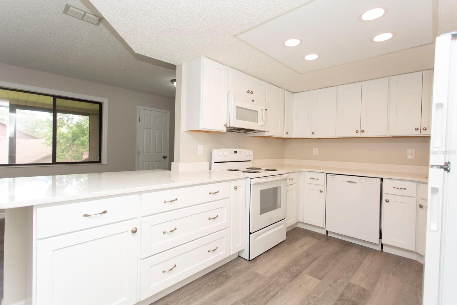 FAIRWAYS/SILVER SHORES CONDO 07 - Residential