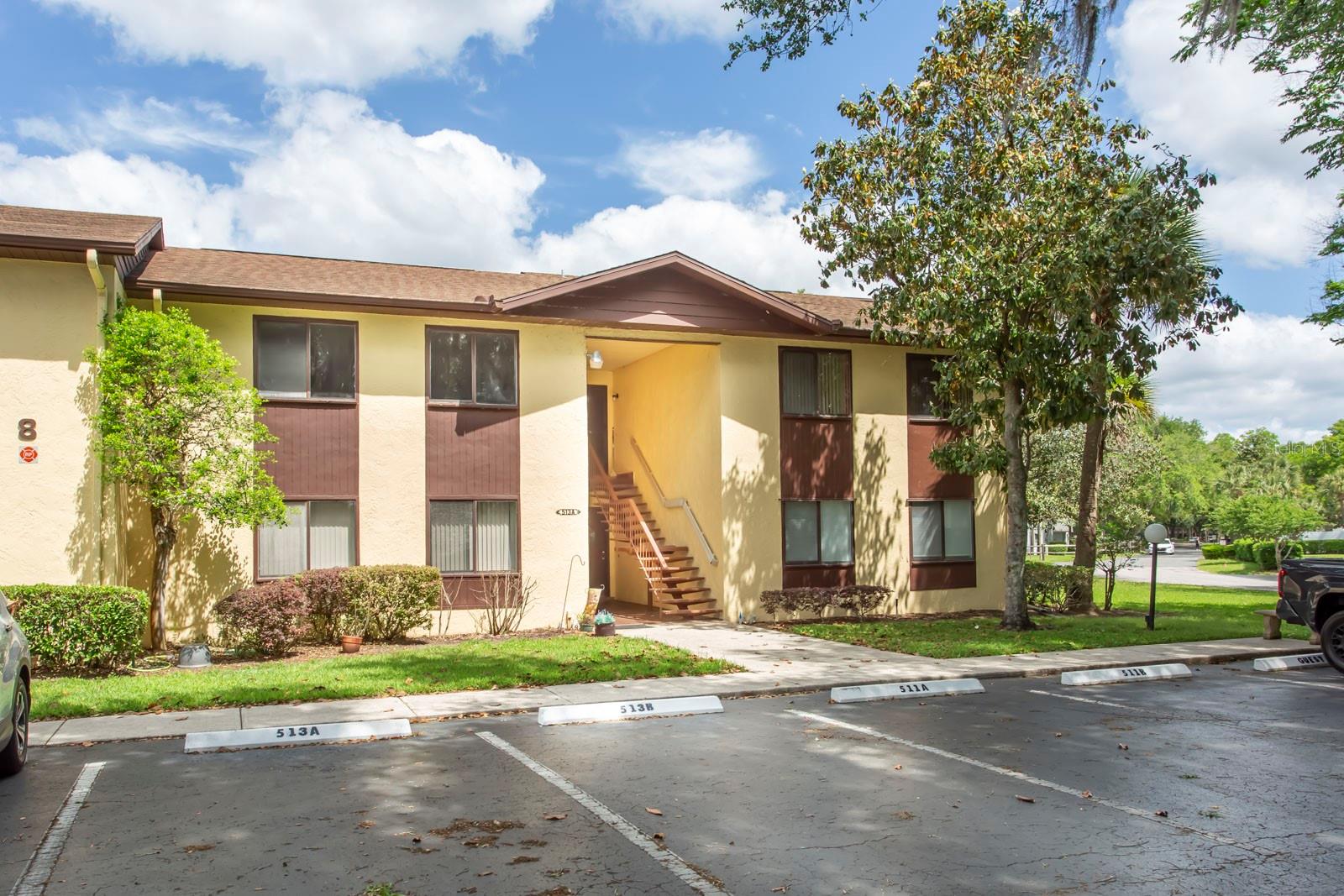 513 FAIRWAYS CIRCLE B